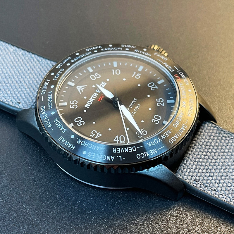 ساعة يد رياضية للرجال تعمل بال - مراجعة Solar Powered Watch وسعره