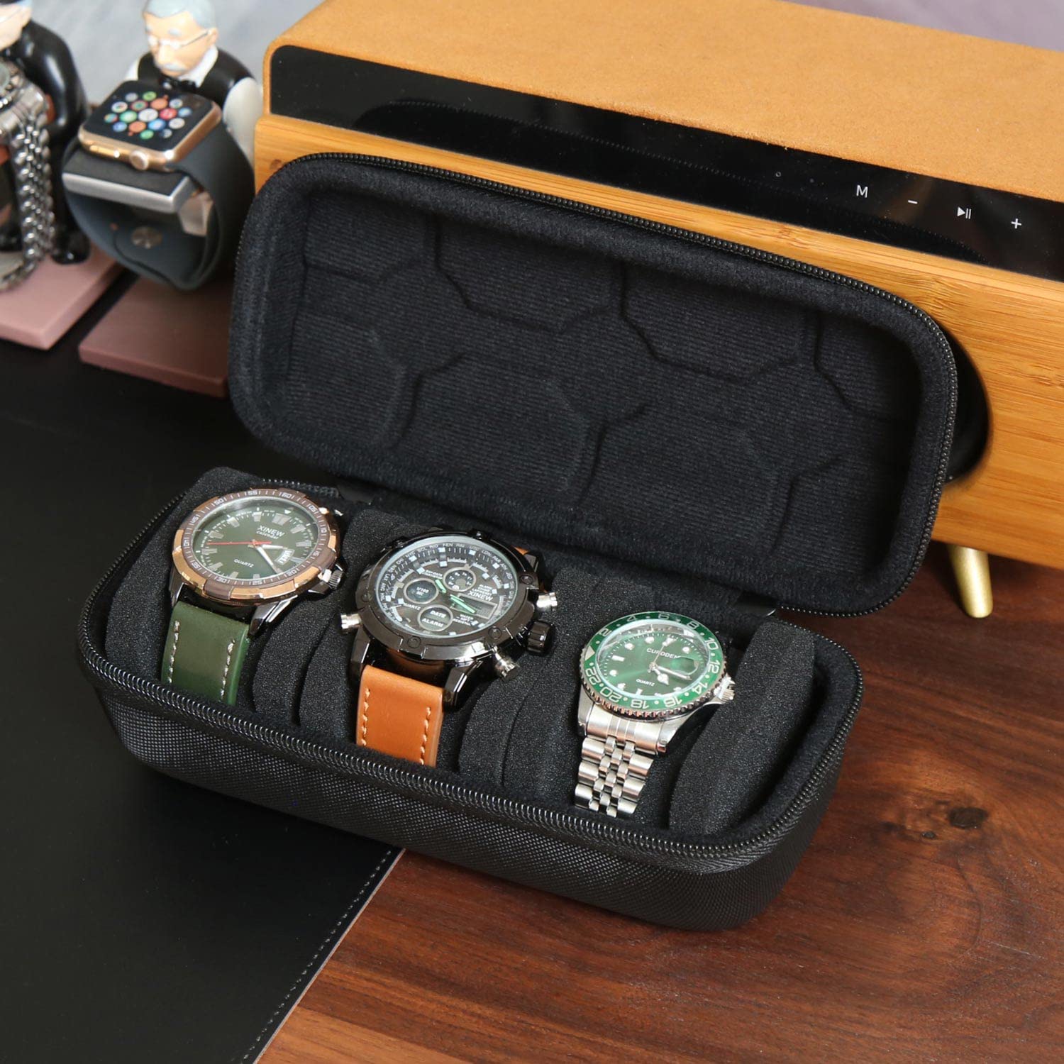 منظم صندوق الساعة للرجال أو ال - مراجعة Smartwatch I Watches وسعره